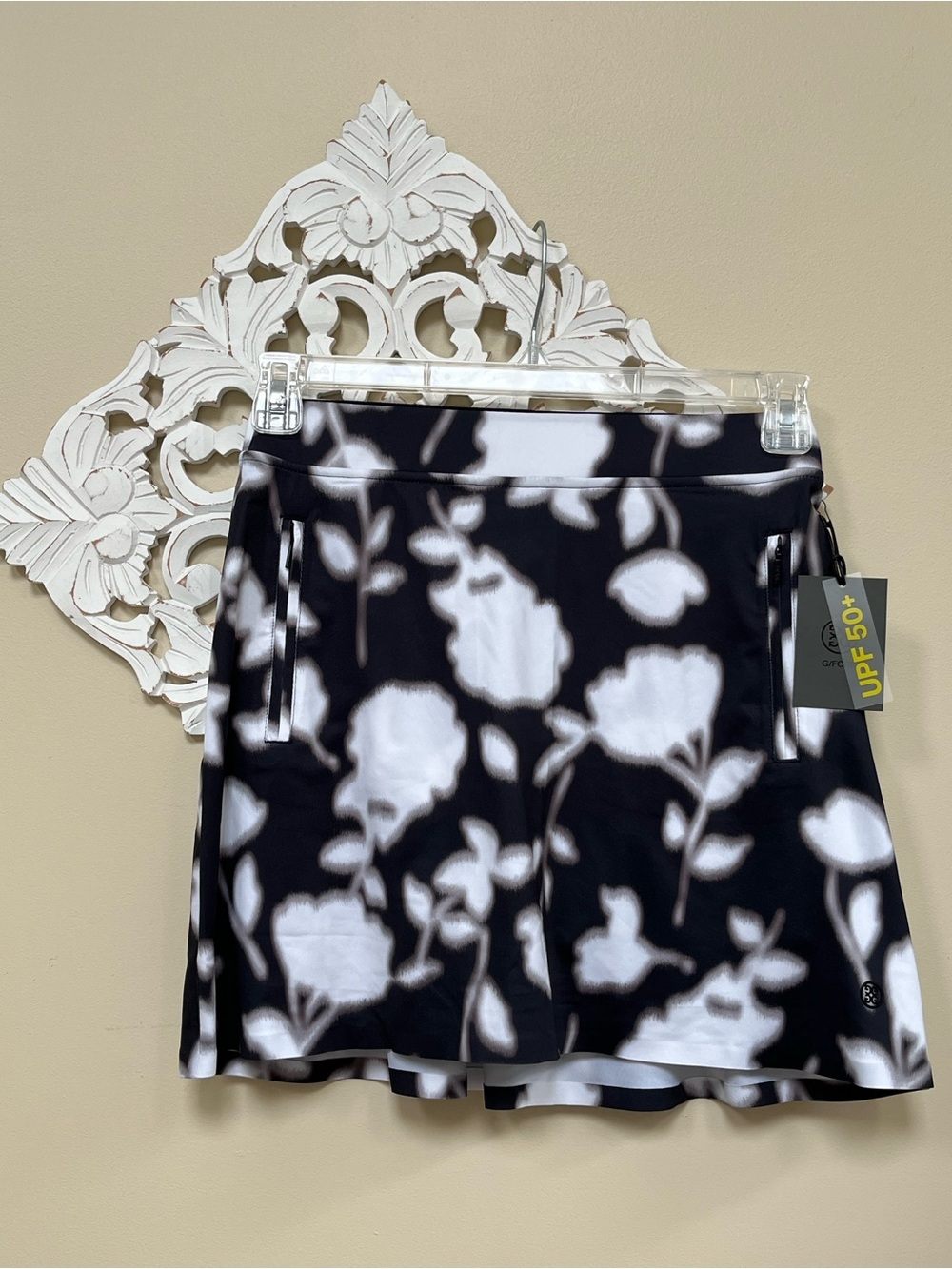 G/FORE Black & White Floral Skort NWT